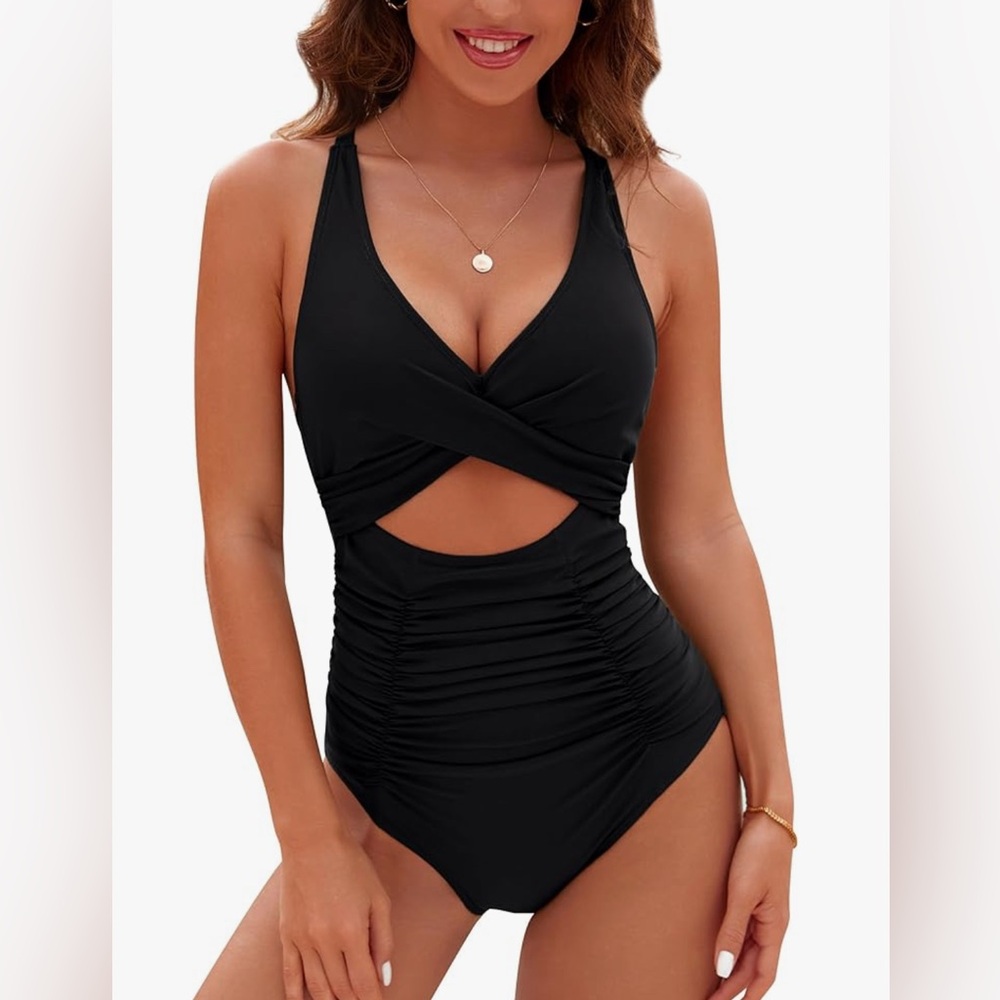 🆕Blooming Jelly Cutout Black Swimsuit Size M
